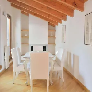  Appartement Mansarda In Piazza Duomo